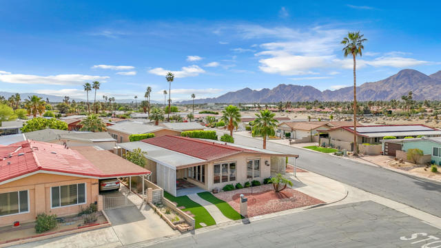 Image 51 of 58 For 74592 Nevada Circle
