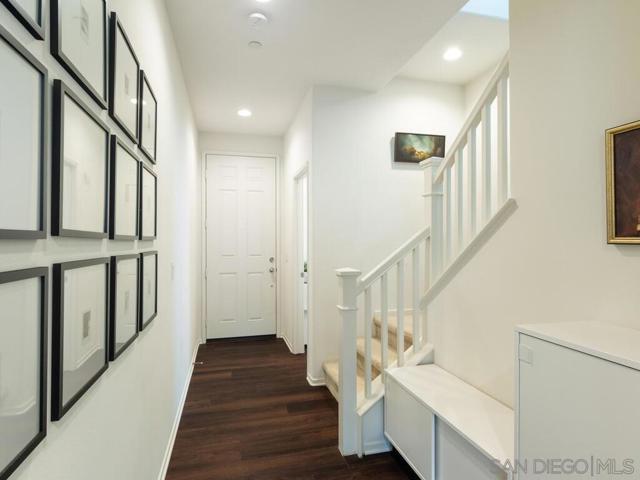 1882 Emily St, El Cajon CA: https://media.crmls.org/mediaz/9d0bd27d-272e-40e3-99f1-a1cb9894d611.jpg