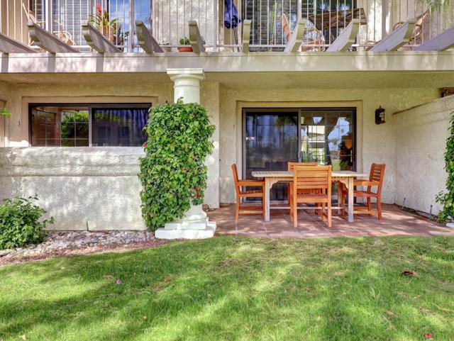 2001 E Camino Parocela, Palm Springs CA: https://media.crmls.org/mediaz/9d0c5942-8abc-4e03-b887-7a123c3010eb.jpg