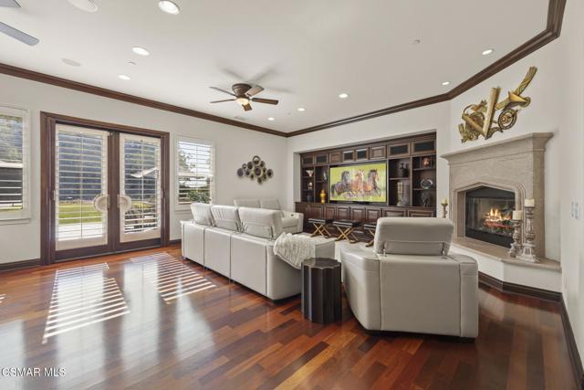 4988 Read Road, Moorpark CA: https://media.crmls.org/mediaz/9d0d409d-5a46-4404-8e66-e43cd089420c.jpg