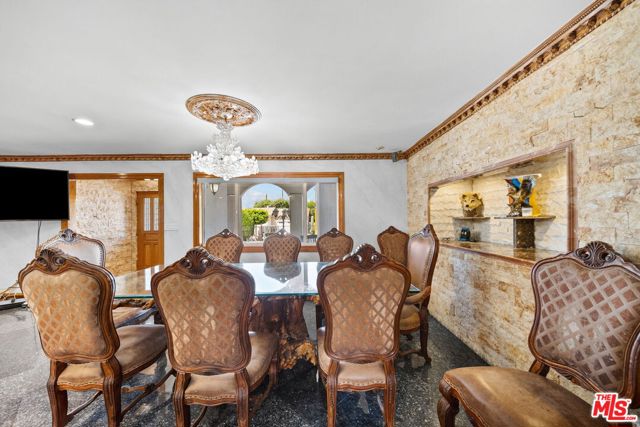 8058 Fulton Avenue photo 12