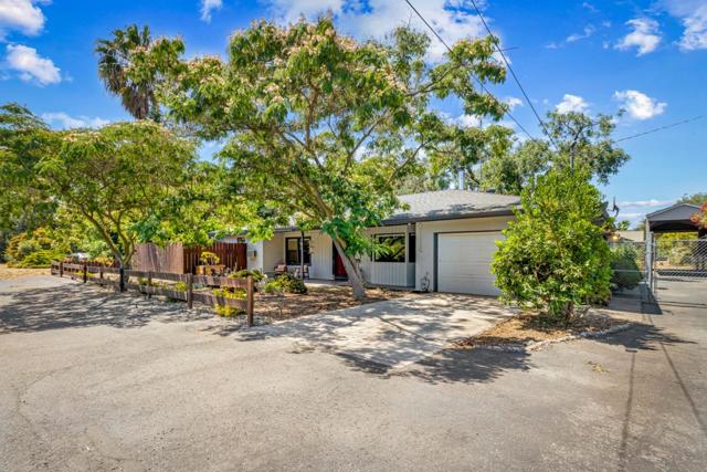 17785 Casa Lane, Morgan Hill CA: https://media.crmls.org/mediaz/9d0d613e-aa1e-4acd-8c01-ef6325182689.jpg