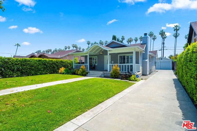 4622 7th Avenue, Los Angeles, California 90043, 2 Bedrooms Bedrooms, ,2 BathroomsBathrooms,Single Family Residence,For Sale,7th,24402557