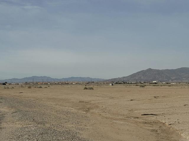 Detail Gallery Image 2 of 6 For 1102 Stanford Ave, Salton City,  CA 92274 - – Beds | – Baths