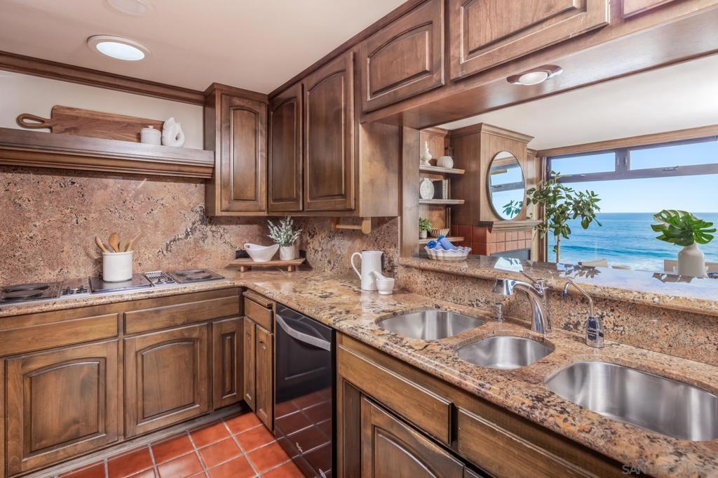 2977 Ocean Street - photo 14