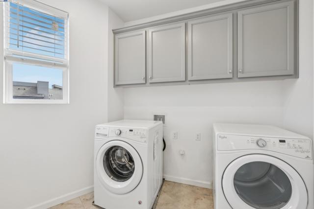 5761 Huntley, Dublin CA: https://media.crmls.org/mediaz/9d0f455d-2f41-4afe-8649-f235cf849ce8.jpg