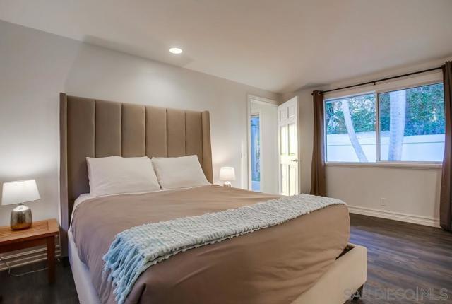 510 Neptune, Encinitas CA: https://media.crmls.org/mediaz/9d0f674b-c7b7-468d-b57c-52ae52cc99ce.jpg