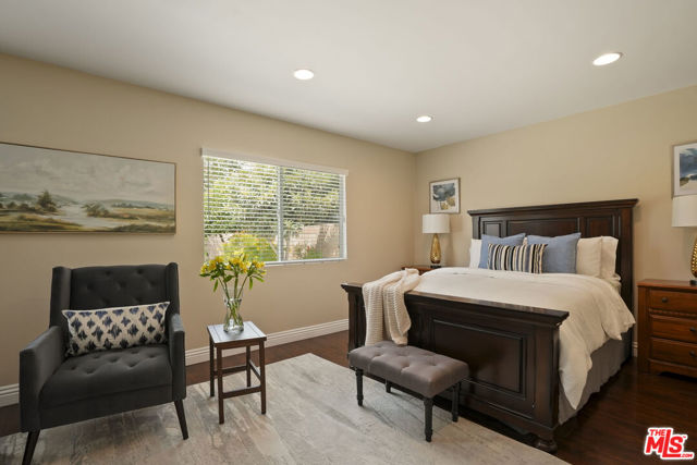 10501 Forbes Avenue photo 19