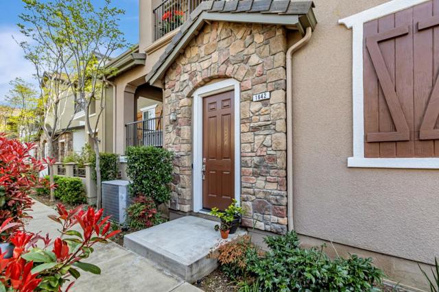 1642 Lorient Terrace, San Jose CA: https://media.crmls.org/mediaz/9d0fbb5f-953e-43e6-86f8-2fe342e990d3.jpg
