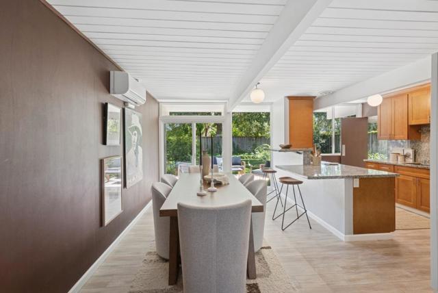 822 Dartshire Way, Sunnyvale CA: https://media.crmls.org/mediaz/9d0fefea-9b27-4a30-a877-3883665295cf.jpg