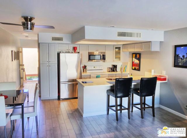 Image 2 of 20 For 1655 Palm Canyon Dr Unit 812
