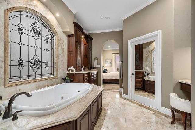 Detail Gallery Image 34 of 73 For 2270 Summit Dr, Escondido,  CA 92025 - 5 Beds | 3/1 Baths