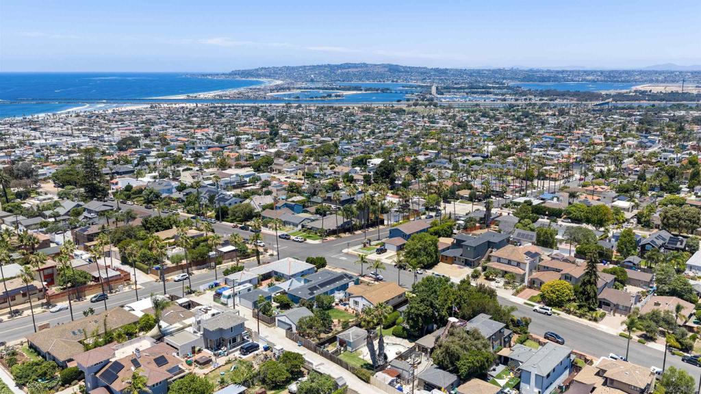 4375 Del Monte - photo 13