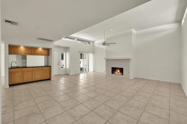 1484 Versailles Drive, Palm Springs, CA 92264