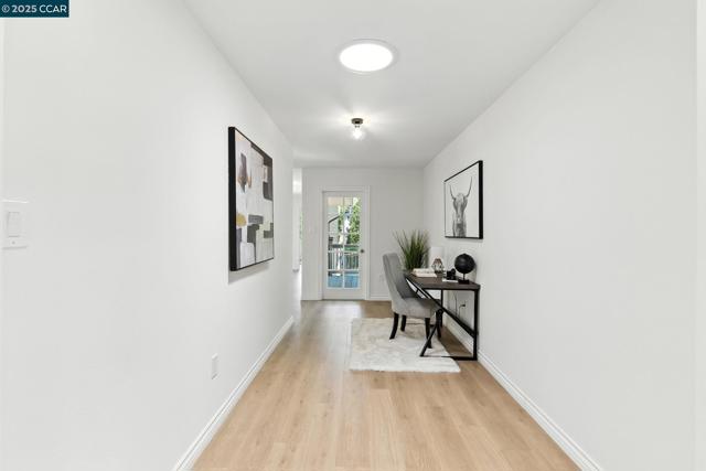 122 Stein Way, Orinda CA: https://media.crmls.org/mediaz/9d11afd4-ff60-4612-8955-9f8c5bb4ca3c.jpg