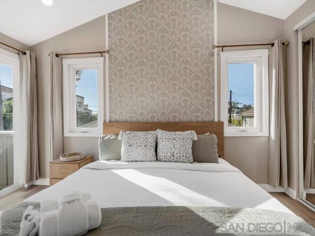 3700 Third Ave, San Diego CA: https://media.crmls.org/mediaz/9d11d521-e6ab-4ce9-a3f1-533b6dfc2fbf.jpg