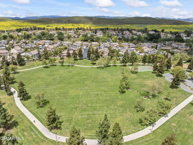 186 Parkside Drive, Simi Valley CA: https://media.crmls.org/mediaz/9d12551e-40cd-45de-bf19-24da929f02d3.jpg