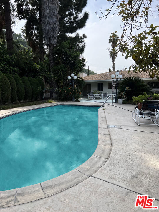 2950 DONA EMILIA Drive photo 2