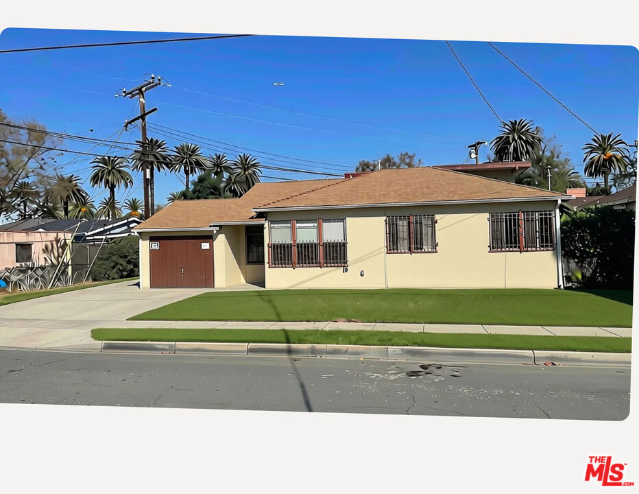 Multifamily at 3117 Oakwood Avenue