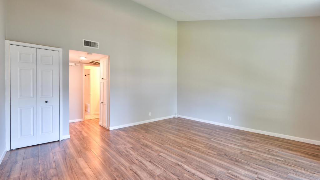 1811 E Grand Avenue - photo 9