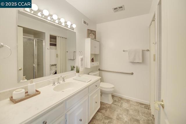4033 Terra Granada Dr, Walnut Creek CA: https://media.crmls.org/mediaz/9d1387ed-04df-4b64-8333-a11ca3a30858.jpg