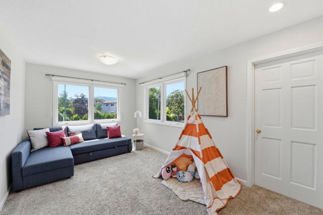 2465 Fenian Drive, Campbell CA: https://media.crmls.org/mediaz/9d13c96b-aa70-49c0-8e2a-3bd2bf088c6a.jpg