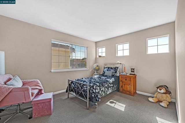 967 Heather Ln, San Lorenzo CA: https://media.crmls.org/mediaz/9d144039-e406-4213-ab84-10d3016c4280.jpg