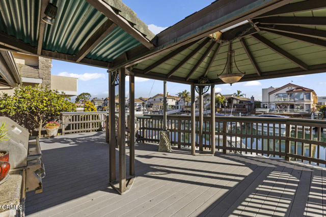 2524 Monaco Drive, Oxnard CA: https://media.crmls.org/mediaz/9d14ada5-88d3-478a-993e-604143d98ef1.jpg