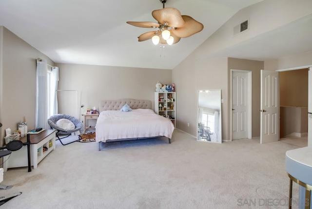 5159 Renaissance Ave, San Diego CA: https://media.crmls.org/mediaz/9d162c03-9c26-4207-8907-bbf818f68446.jpg