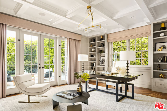 1232 Corsica Drive, Pacific Palisades CA: https://media.crmls.org/mediaz/9d16f182-0128-4c37-87f8-3b99e4736788.jpg