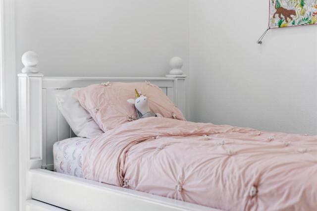 1257 Laurel Avenue, East Palo Alto CA: https://media.crmls.org/mediaz/9d1724af-779e-460b-b052-700b1c7809e2.jpg