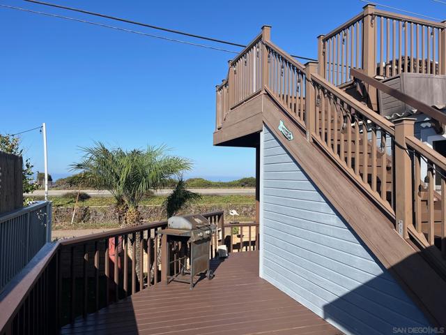 6550 Ponto Dr, Carlsbad CA: https://media.crmls.org/mediaz/9d1768bb-5665-4f10-a7c5-e91109b85a86.jpg