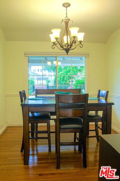 12455 Cumpston Street, Valley Village CA: https://media.crmls.org/mediaz/9d17e77c-709b-438e-8a60-d0e962580db8.jpg