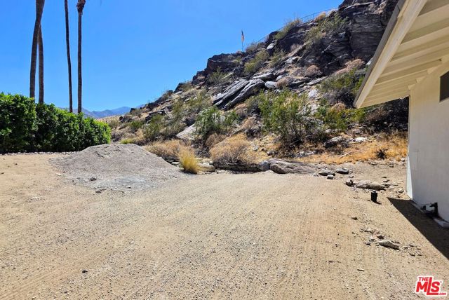 2499 S Palm Canyon Drive, Palm Springs, CA 92264