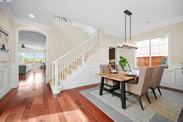 3712 Stonehenge Way, San Ramon CA: https://media.crmls.org/mediaz/9d19b7d8-54a8-4e73-a968-51db7f760dc3.jpg