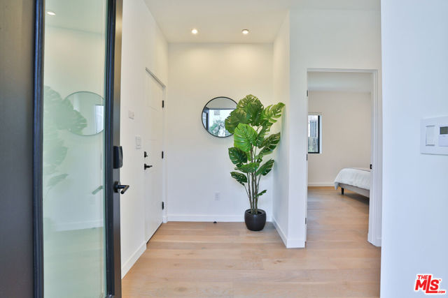 1622 S Mansfield Avenue, Los Angeles CA: https://media.crmls.org/mediaz/9d1a0d15-5071-4186-bd10-83a4d6527950.jpg