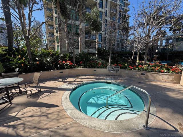 1205 Pacific Hwy, San Diego CA: https://media.crmls.org/mediaz/9d1a3a50-b1bd-4c14-b47f-e6f52aa2c164.jpg