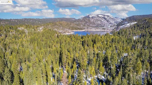 29380 Lassen Drive, Cold Springs CA: https://media.crmls.org/mediaz/9d1a6f64-d0ad-4194-9e57-d26d598cc912.jpg