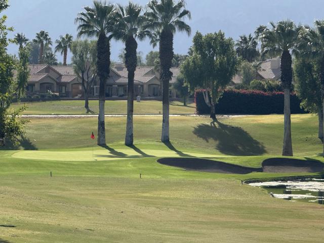 45187 Crystal Springs Drive, Indio CA: https://media.crmls.org/mediaz/9d1b4a9b-9eea-40e3-9c13-63d7c77131f5.jpg