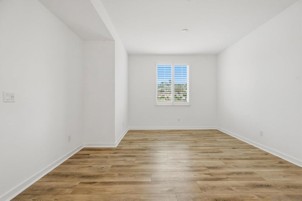 13068 Olympus - photo 20