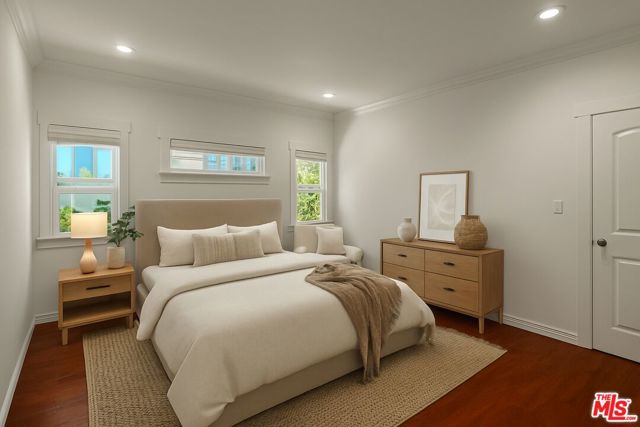 251 S Ardmore Avenue, Los Angeles CA: https://media.crmls.org/mediaz/9d1bdb52-f720-4a95-abd2-52c639651560.jpg