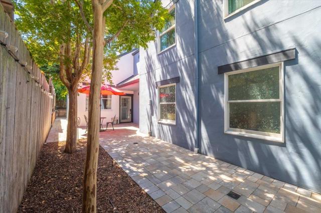 1128 3rd Street, Monterey CA: https://media.crmls.org/mediaz/9d1e188c-af80-4b68-8438-fe39a7a3d0c8.jpg