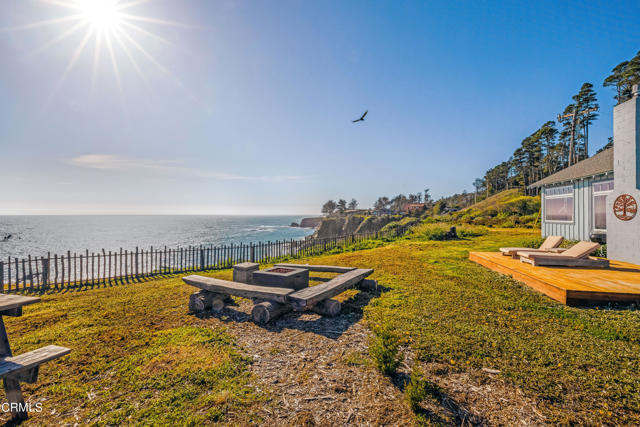 Detail Gallery Image 6 of 30 For 38000 Old Coast Hwy, Gualala,  CA 95445 - 2 Beds | 1 Baths