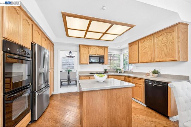 Image 20 of 46 For 579 Amberwood Way