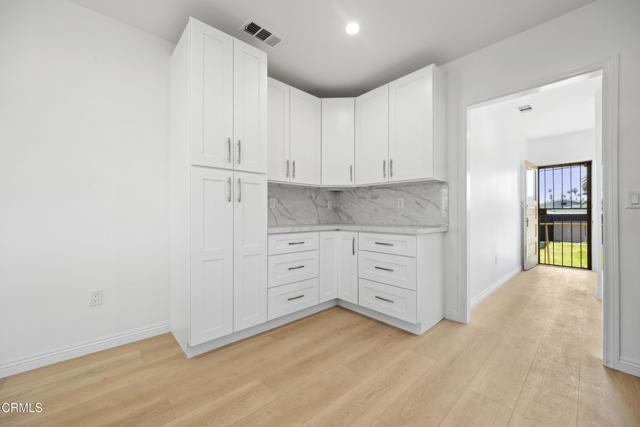 Detail Gallery Image 9 of 40 For 3609 4th Ave, Los Angeles,  CA 90018 - 2 Beds | 2 Baths