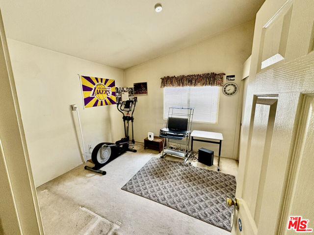 3202 Angeleno Place, Palmdale CA: https://media.crmls.org/mediaz/9d20ed4d-5bc5-4b7f-a50a-a04eb511c43a.jpg