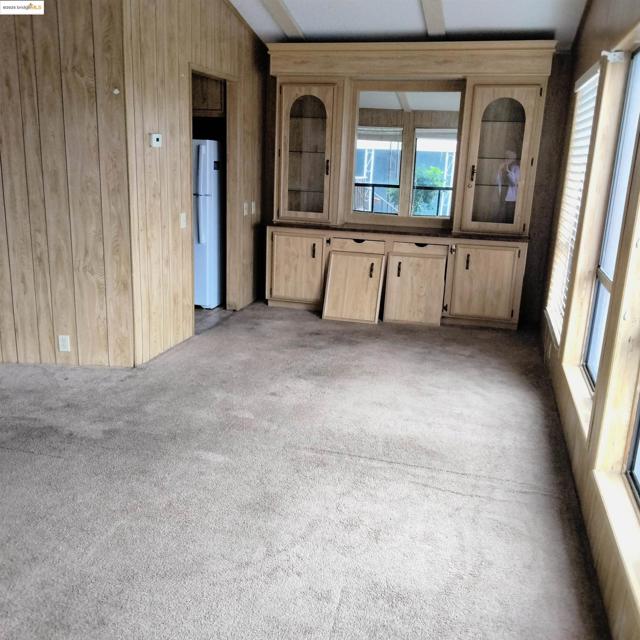 120 Paulette Way, Antioch CA: https://media.crmls.org/mediaz/9d213122-dd89-4627-8ceb-4fe3302e92f6.jpg
