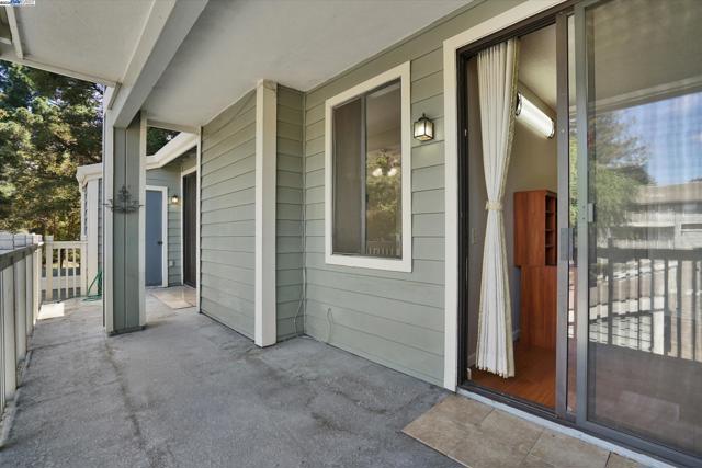 3402 Pinewood Ter, Fremont CA: https://media.crmls.org/mediaz/9d2163b6-5bd4-454f-ab85-7a73aa171e33.jpg