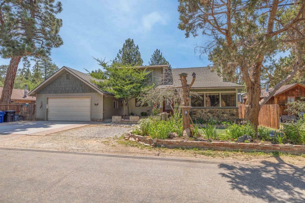 622 Sunset Ln