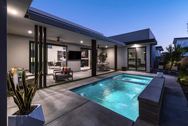 1345 Vue Place, Palm Springs, CA 92262